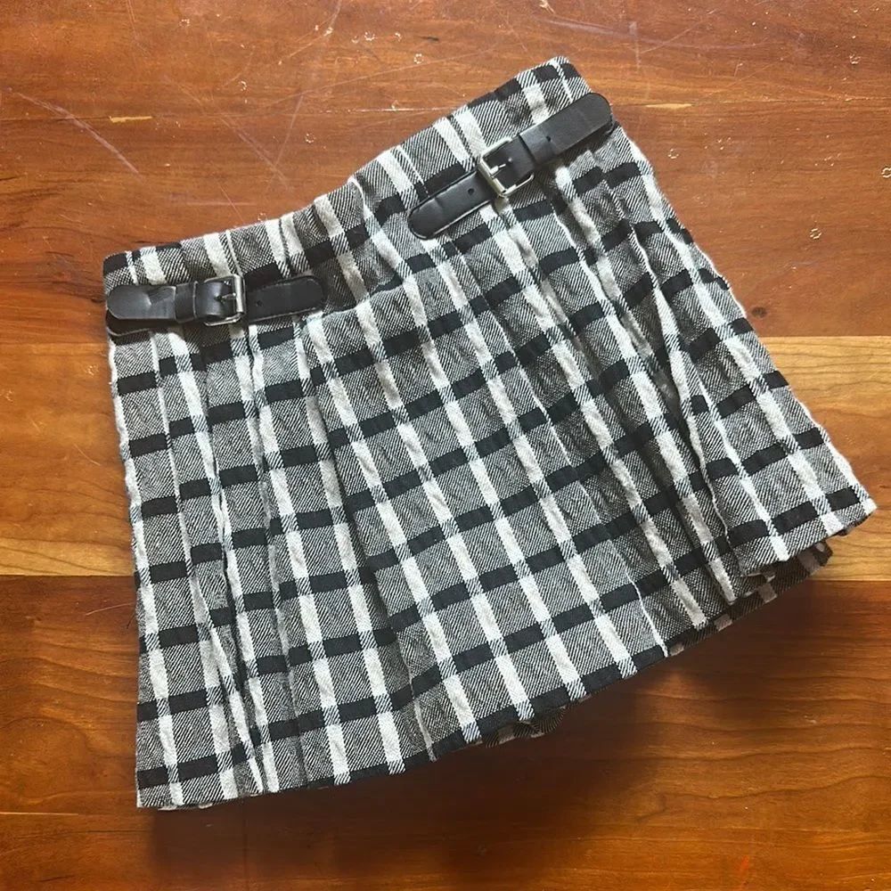 Zara Black and White Skater Mini Skort